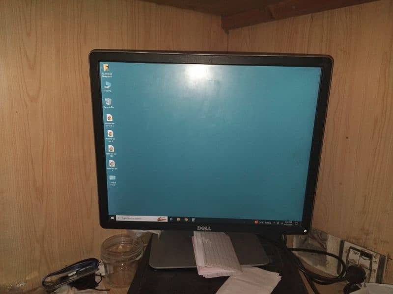 Desktop computer and led for sale 3