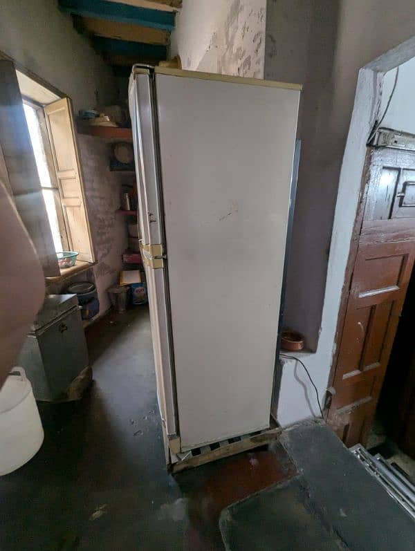 Dawlance fridge 3