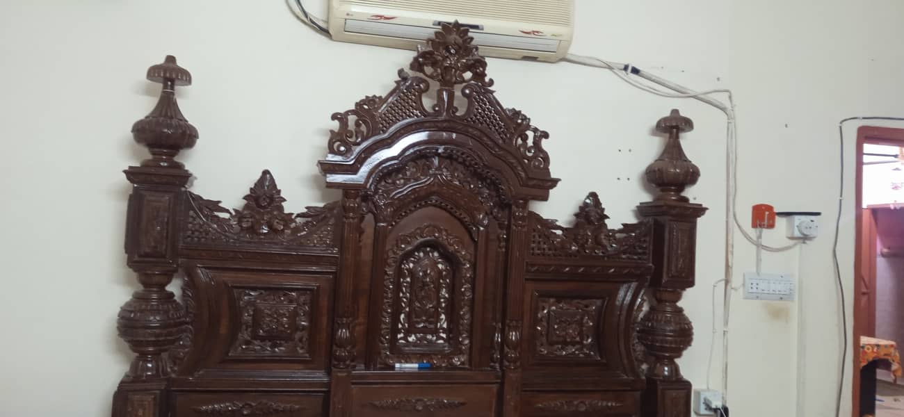 Chinioti bed set with dressing for sale 7