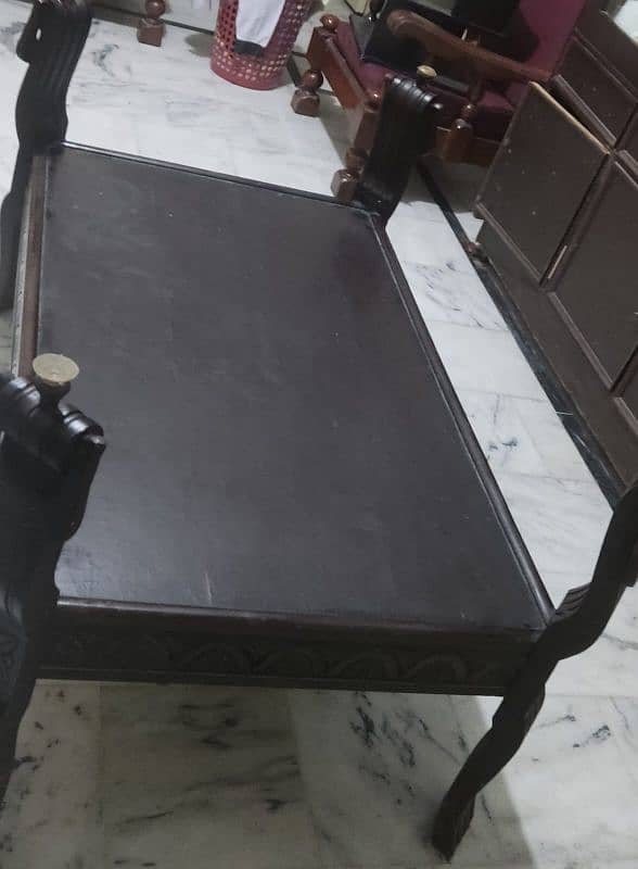 Dinning Table Dual Shelf without Mirror 3
