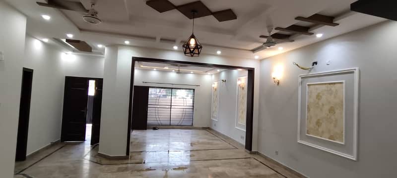 10 Marla Slightly Used Ultra Modern Designer House For Sale In Bahria Town Lahore. 6