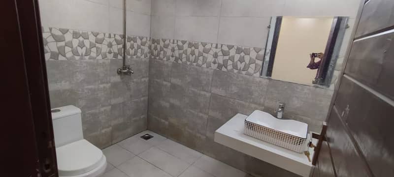 10 Marla Slightly Used Ultra Modern Designer House For Sale In Bahria Town Lahore. 13