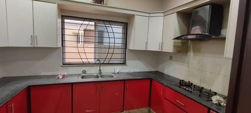 10 Marla Slightly Used Ultra Modern Designer House For Sale In Bahria Town Lahore. 16