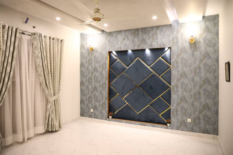 100% OWNER BUILT HOUSE FOR PERSONAL USE 23