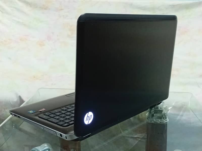 Hp Pavillion DV7 (AMD A6 8GB 500GB 512MB Radeon Graphic) 5