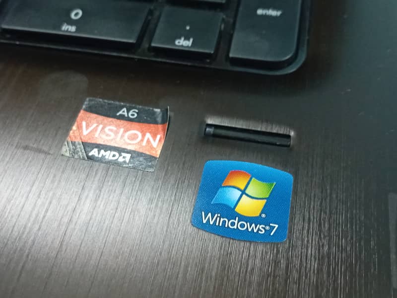 Hp Pavillion DV7 (AMD A6 8GB 500GB 512MB Radeon Graphic) 7