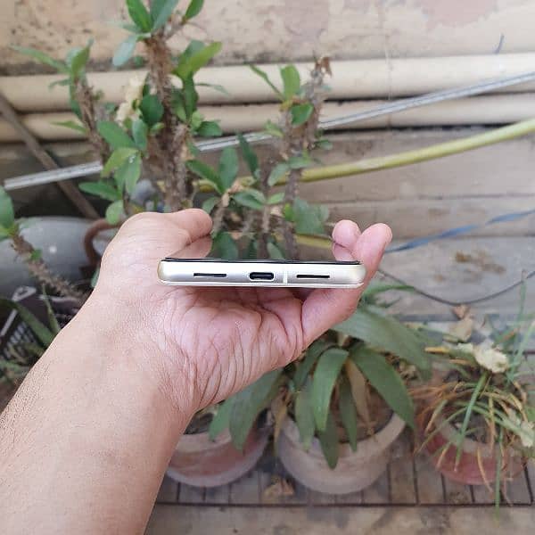 Google pixel 7 (10/10) Approved. 4