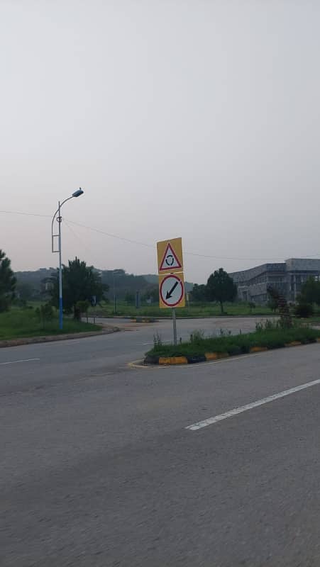 10 Marla Level Solid Plot For Sale DHA 3 Sector B Islamabad 6