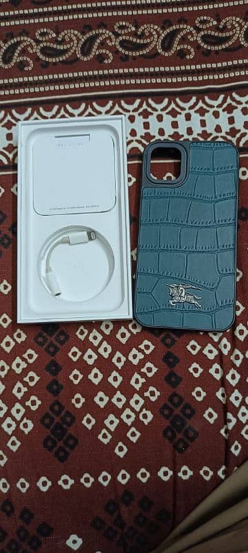 Iphone 11 (64GB) official PTA Approved 10