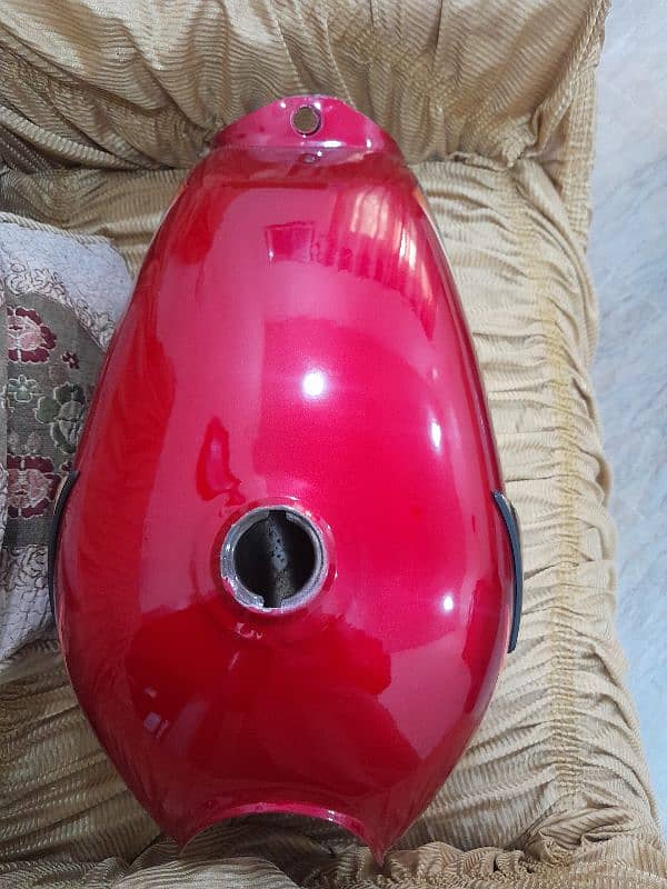 feul tank. set 2025 model. cd 70 3