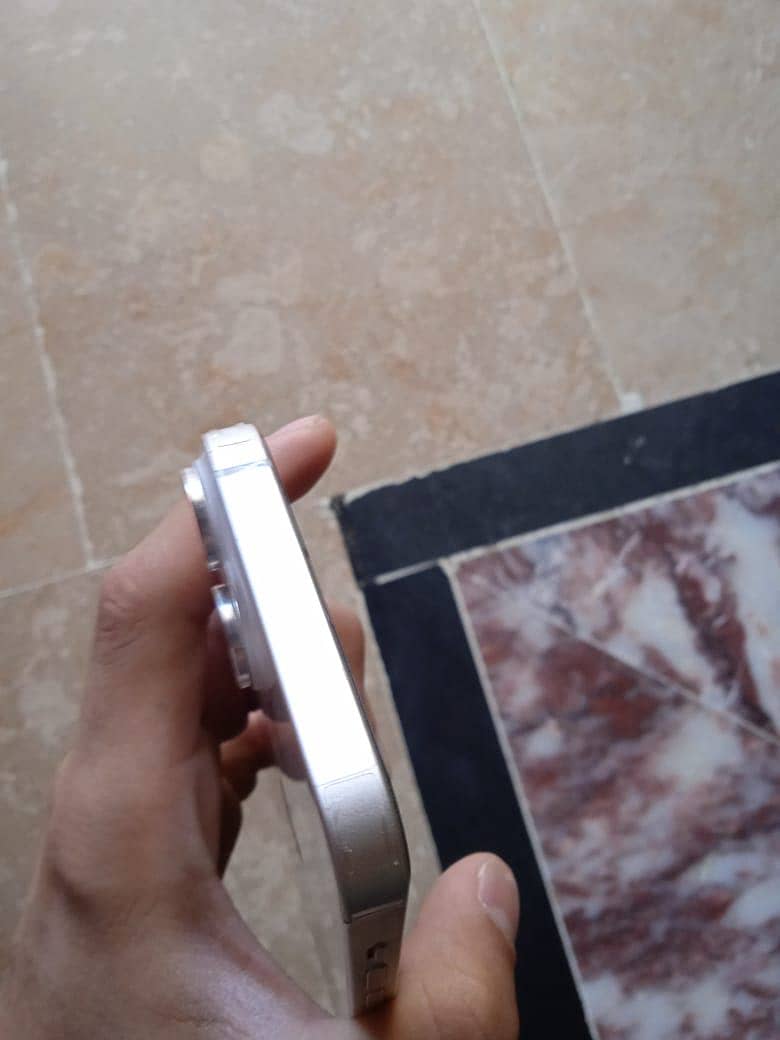 iPhone 14 Available – Like New 0