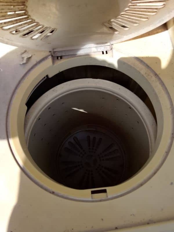 Haier spinner and washing machine 3