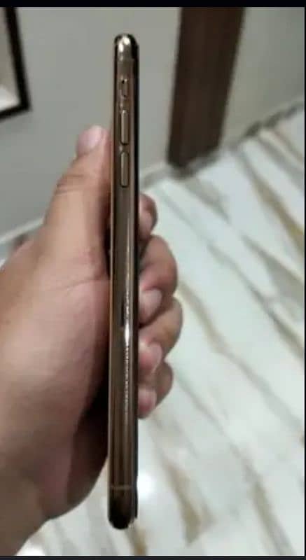 I phone 11 pro max 3