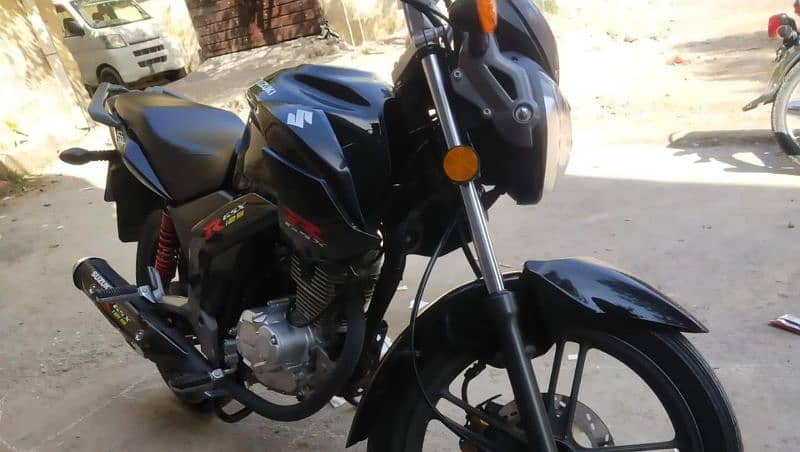 Suzuki GSX 125 mint condition for sale 2