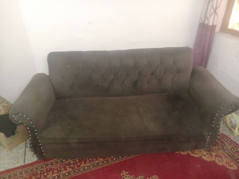 5 seater sofa with center table 0
