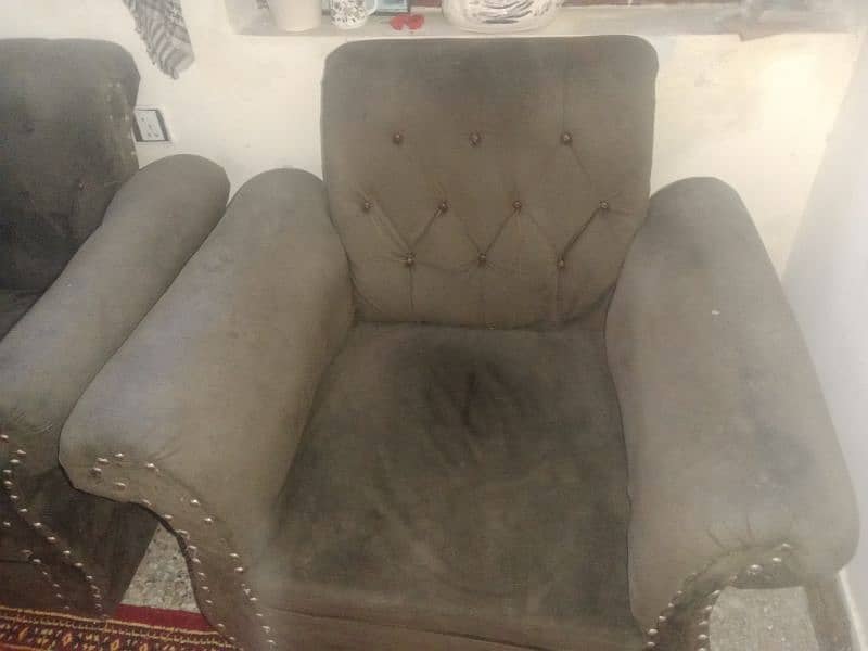 5 seater sofa with center table 5