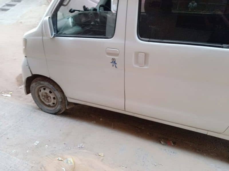 Toyota Pixis 2012 1