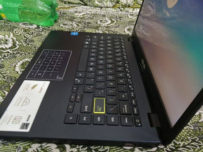 Asus vivo book 11