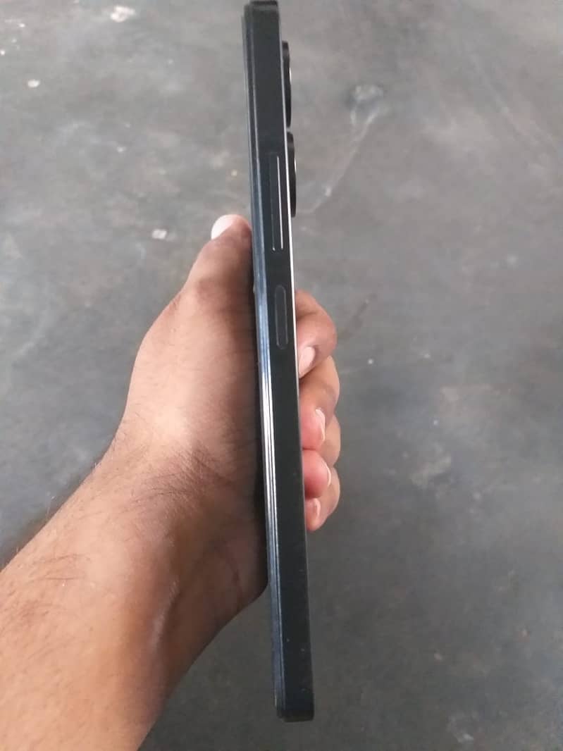 Redmi 13c 6/128 3 month warranty 4