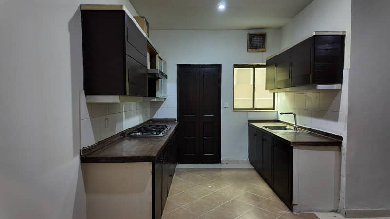 1 Kanal Near To Park Brand New House For Sale In Sector M-1 Lake City Raiwind Road Lahore 10