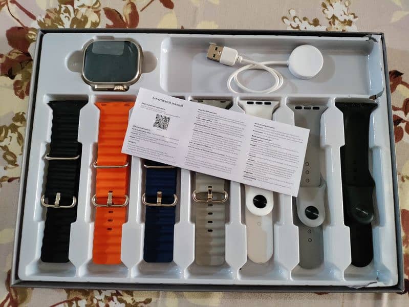 Smart Watch Ultra 3 with anuual display 7in1 Strap 4