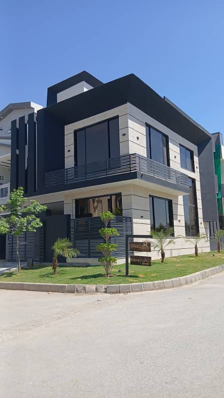 5 marla Luxurious Modern Design corner furnished house for sale 1