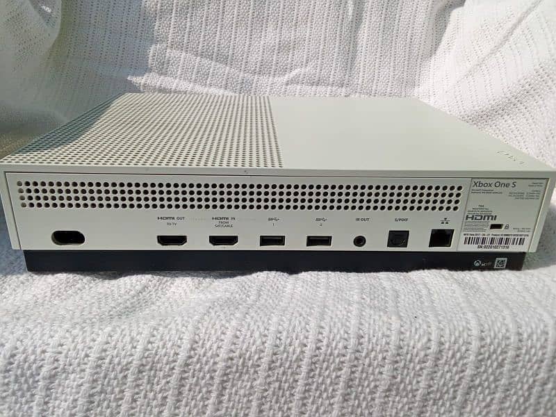 Xbox One S *price is negotiable* 4