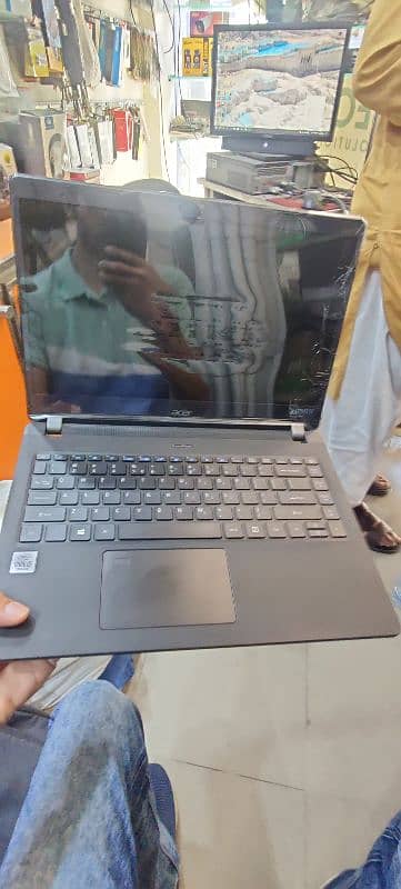 Acer i5 10gen (10/10) 0