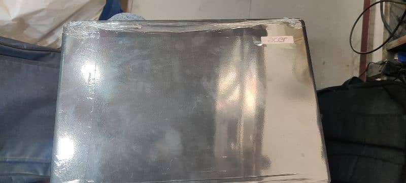 Acer i5 10gen (10/10) 1