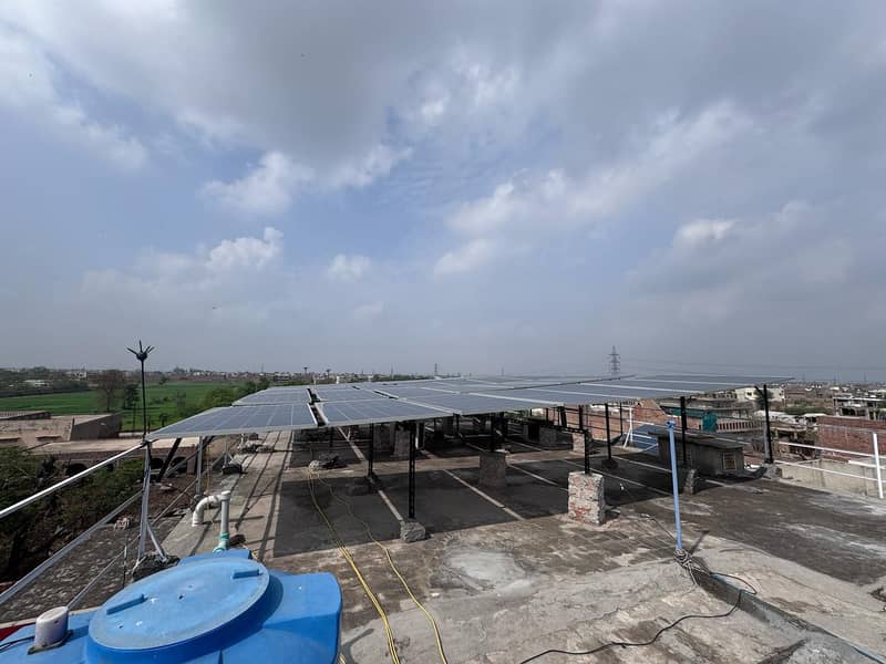 10 Marla - 3 story in posh Colony with 18kva Hybrid Solar House 11