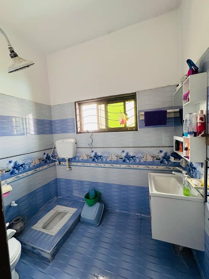 10 Marla - 3 story in posh Colony with 18kva Hybrid Solar House 17
