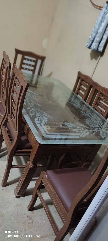 Dining Table 0