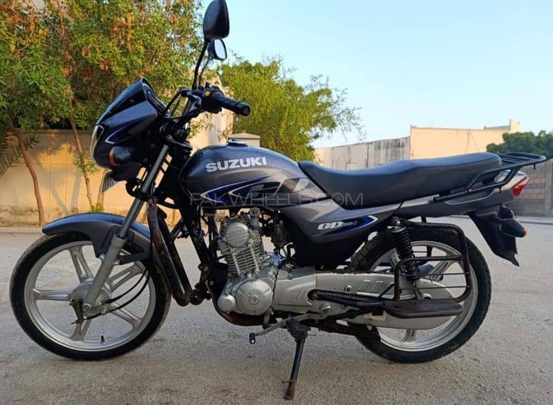 SUZUKI GD110S LIKE NEW OCT 2022 2