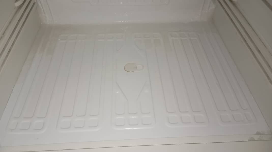 PEL Refrigerator 2