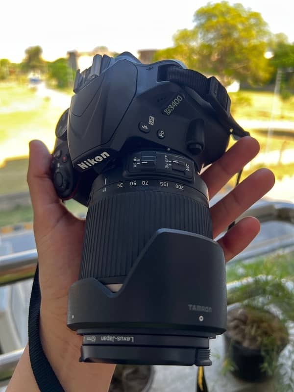 NEW condition NIKON D3400 DSLR camera 4