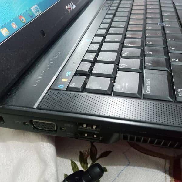 laptop dell latitude 2