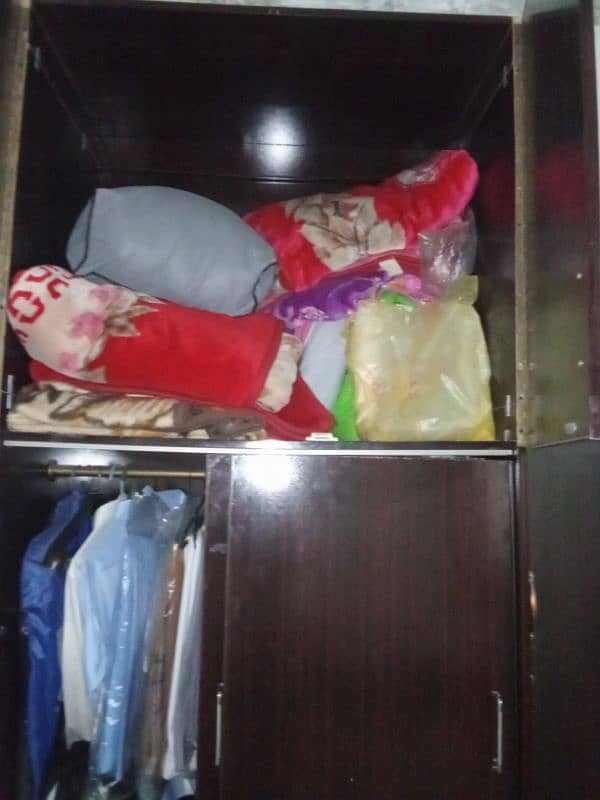 Railing Wardrobe 4