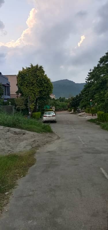 Kanal Corner Plot For Sale 0