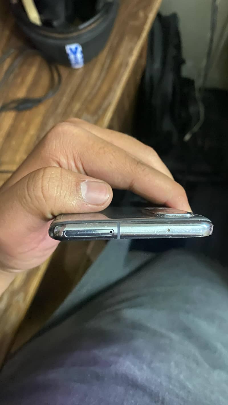 Samsung Galaxy S20 5G 4