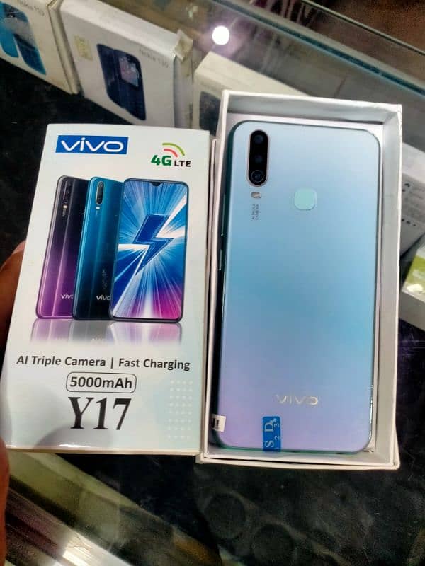 vivo y17 8+256 0