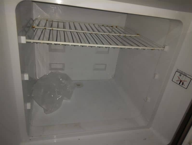 dawlance freezer 12