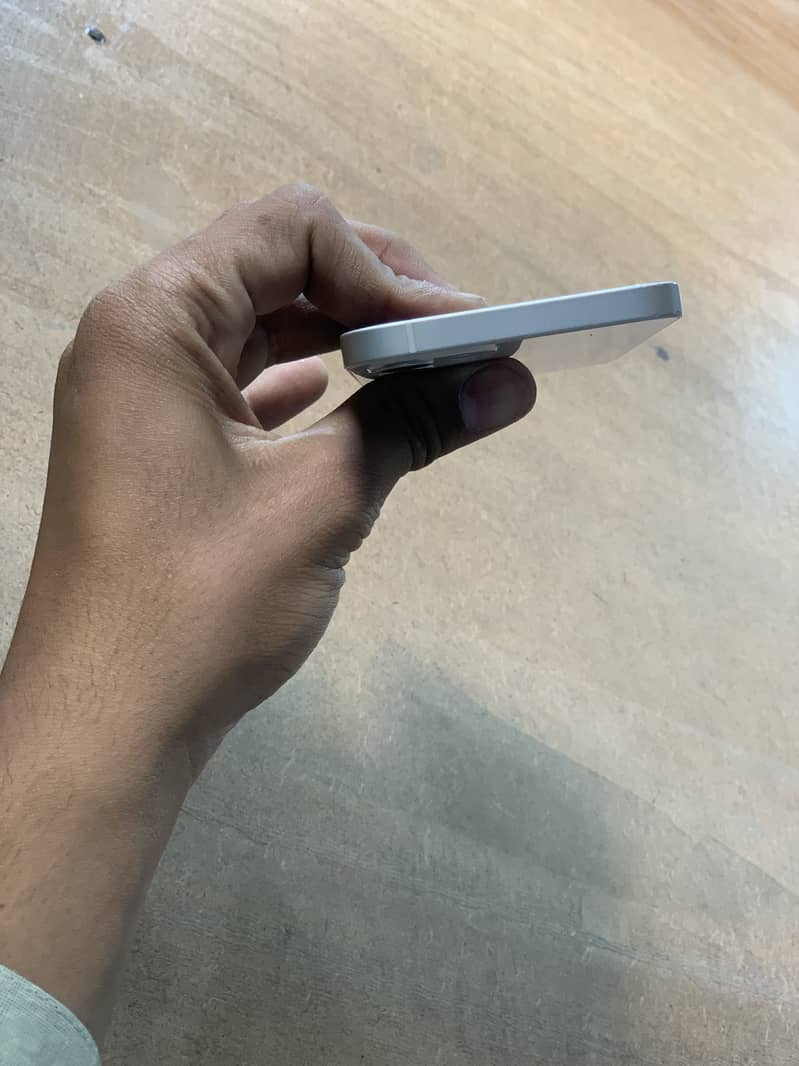 iphone 12 64gb all ok with box 4