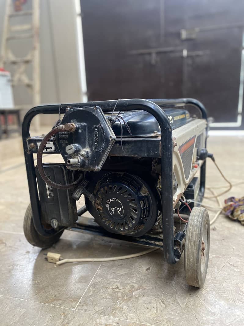 Parco Gasoline Generator (3.8KVA) 2