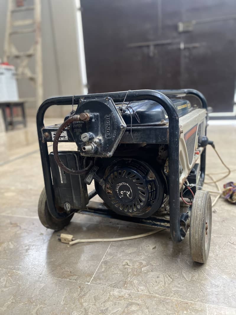 Parco Gasoline Generator (3.8KVA) 10