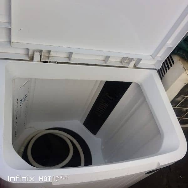 Dawlance Full size washer. 1