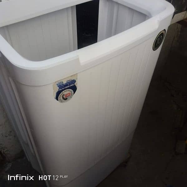 Dawlance Full size washer. 2