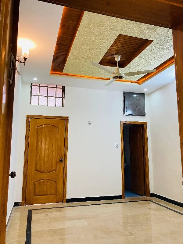 5 Marla Solid Construction Brand New 1.5 Storey Sector 04 7