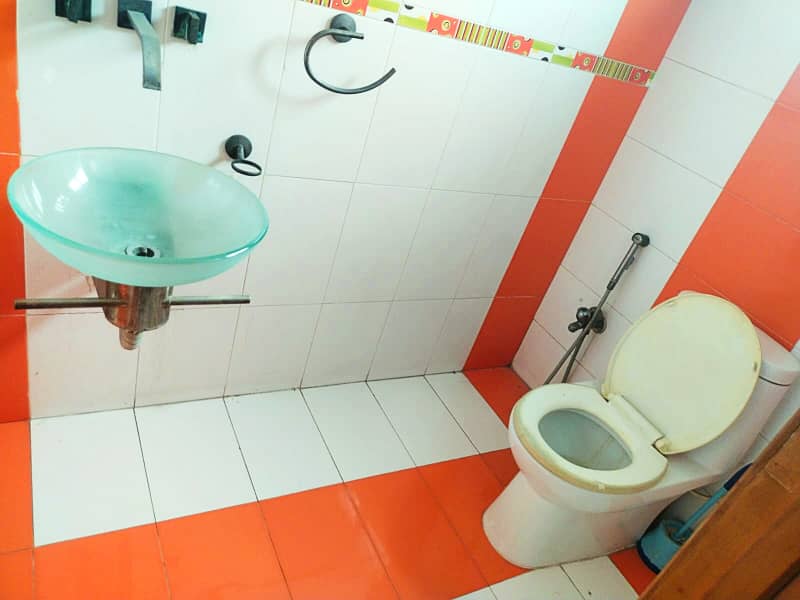 FURNISHED MODREN DESIGH 1 KANAL HOUSE WITH BASEMENT FOR SALE IN SUI GAS SOCIETY LAHORE 15