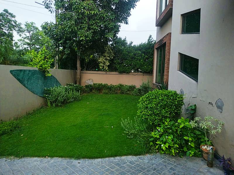 FURNISHED MODREN DESIGH 1 KANAL HOUSE WITH BASEMENT FOR SALE IN SUI GAS SOCIETY LAHORE 16