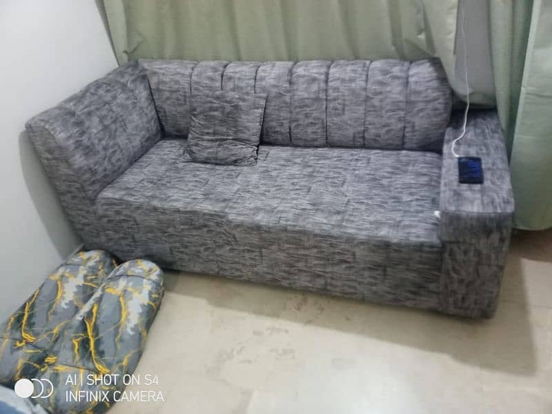 L shape sofa 0